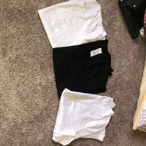 Gap tshirts